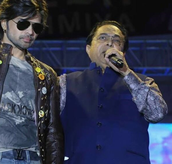 Himesh Reshammiya Father Death